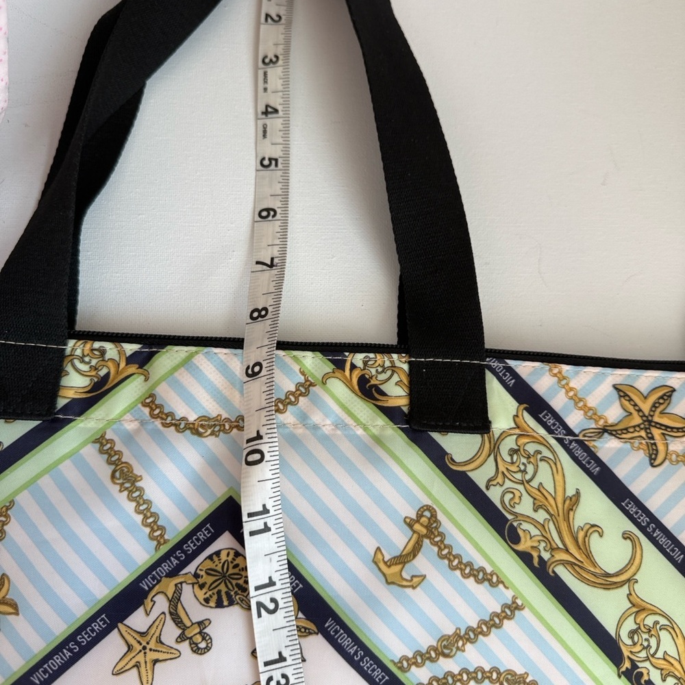 Victoria's Secret Nautical Baroque Insulated Tote Bag. - Picture 7 of 12